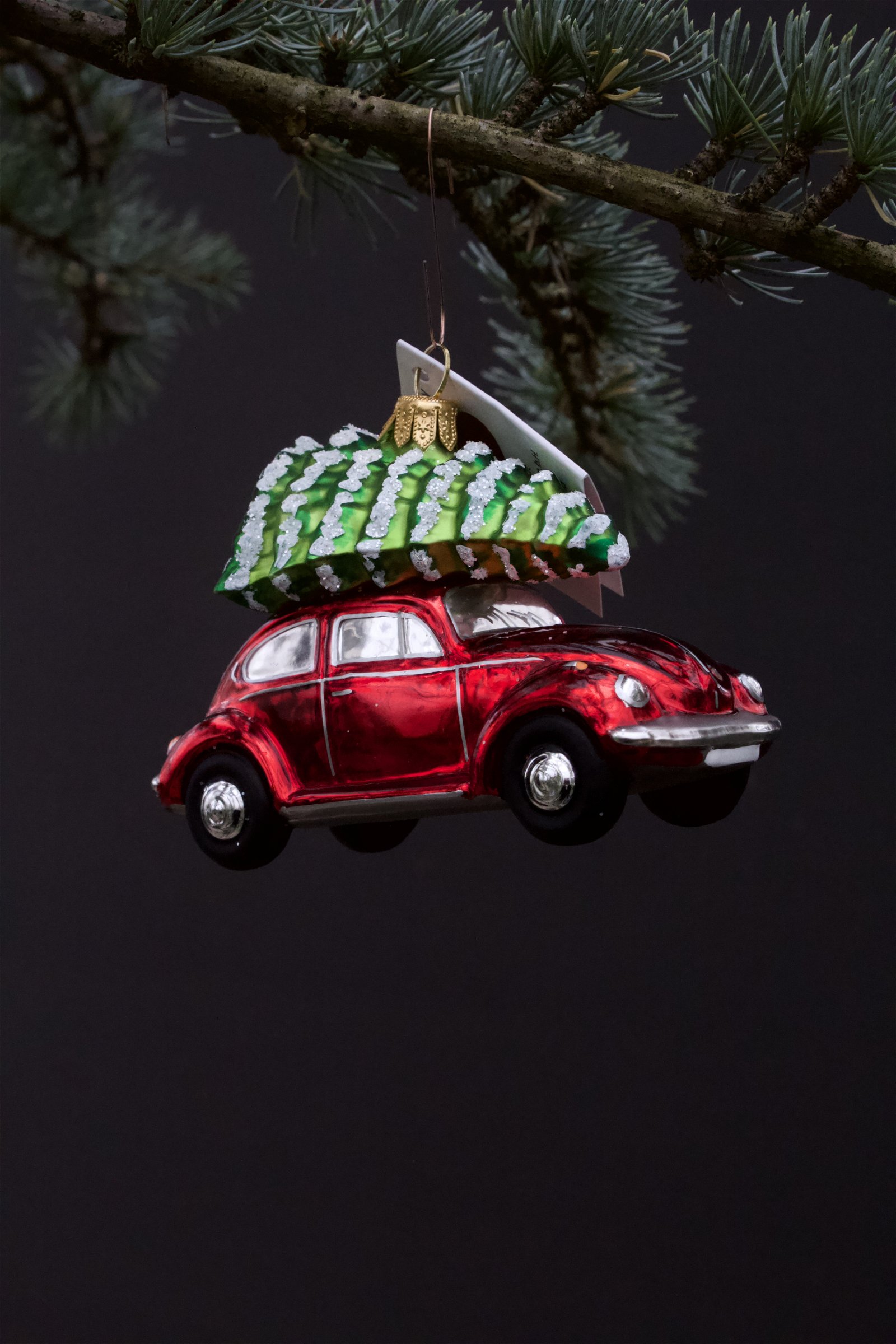 Julekugle: Bil med træ